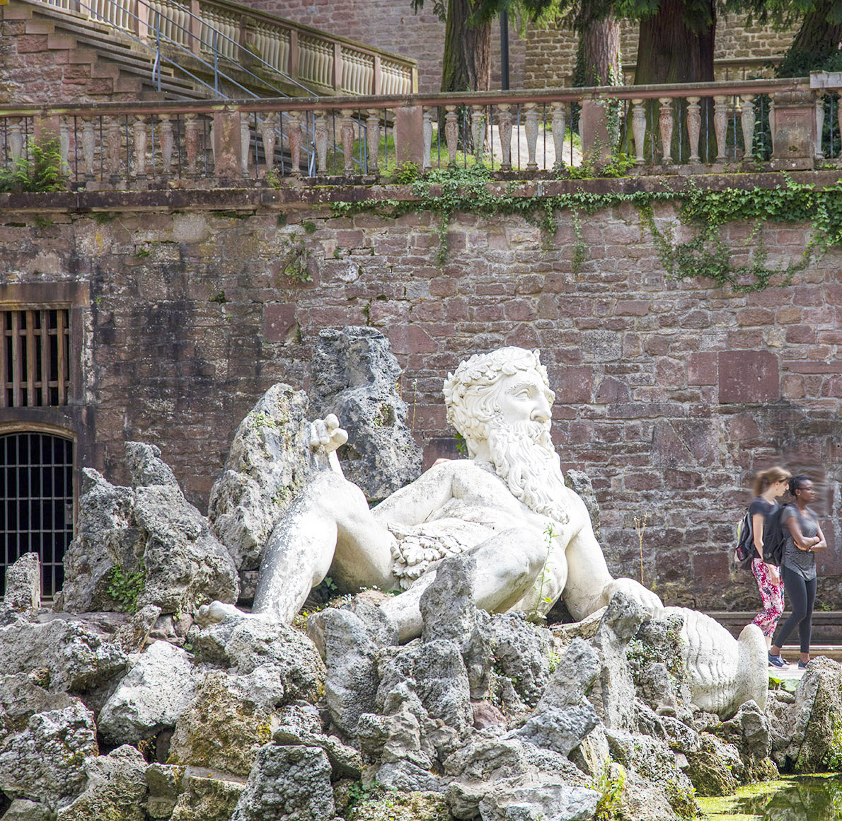 die-bergstrasse-heidelberg-marketing-schlosspark-heodelberg